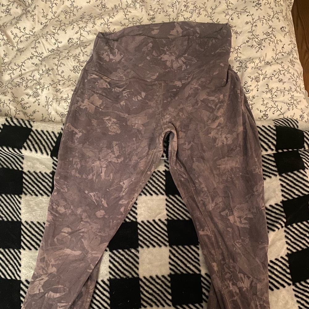 Lululemon cropped leggings